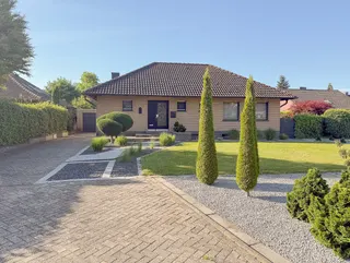 Lingen - Gauerbach: Gepflegter Bungalow mit Garage und Ausbaupotential auf großem Süd-Grundstück zu verkaufen! Bild 2