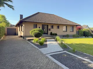 Lingen - Gauerbach: Gepflegter Bungalow mit Garage und Ausbaupotential auf großem Süd-Grundstück zu verkaufen! Bild 1