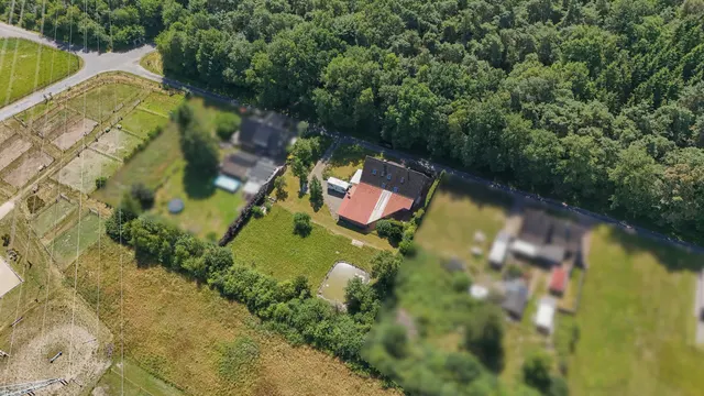 Wohnen im Außenbereich von Lingen Baccum: Doppelhaus in idyllischer fast Alleinlage! Mehrgenerationenwohnen möglich!