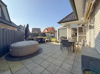 Wohnen auf zwei Ebenen in Haselünne: Großzügiger und stilvoller Bungalow mit neuwertiger Küche, Garage und Wintergarten! Bild 36