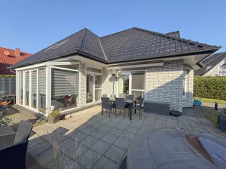 Wohnen auf zwei Ebenen in Haselünne: Großzügiger und stilvoller Bungalow mit neuwertiger Küche, Garage und Wintergarten! Bild 34