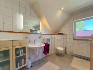 Ein Traum von Privatsphäre im Grünen: Wunderschönes Ein- / Zweifamilienhaus in ruhiger Sackgassenendlage direkt am Feld in Groß Hesepe! Bild 32