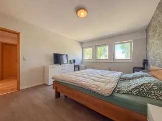 Ein Traum von Privatsphäre im Grünen: Wunderschönes Ein- / Zweifamilienhaus in ruhiger Sackgassenendlage direkt am Feld in Groß Hesepe! Bild 31