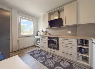 Einmalige Gelegenheit: Modernisierte Doppelhaushälfte in direkter Feldrandlage zu verkaufen! Bild 12