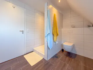 Einmalige Gelegenheit: Modernisierte Doppelhaushälfte in direkter Feldrandlage zu verkaufen! Bild 15