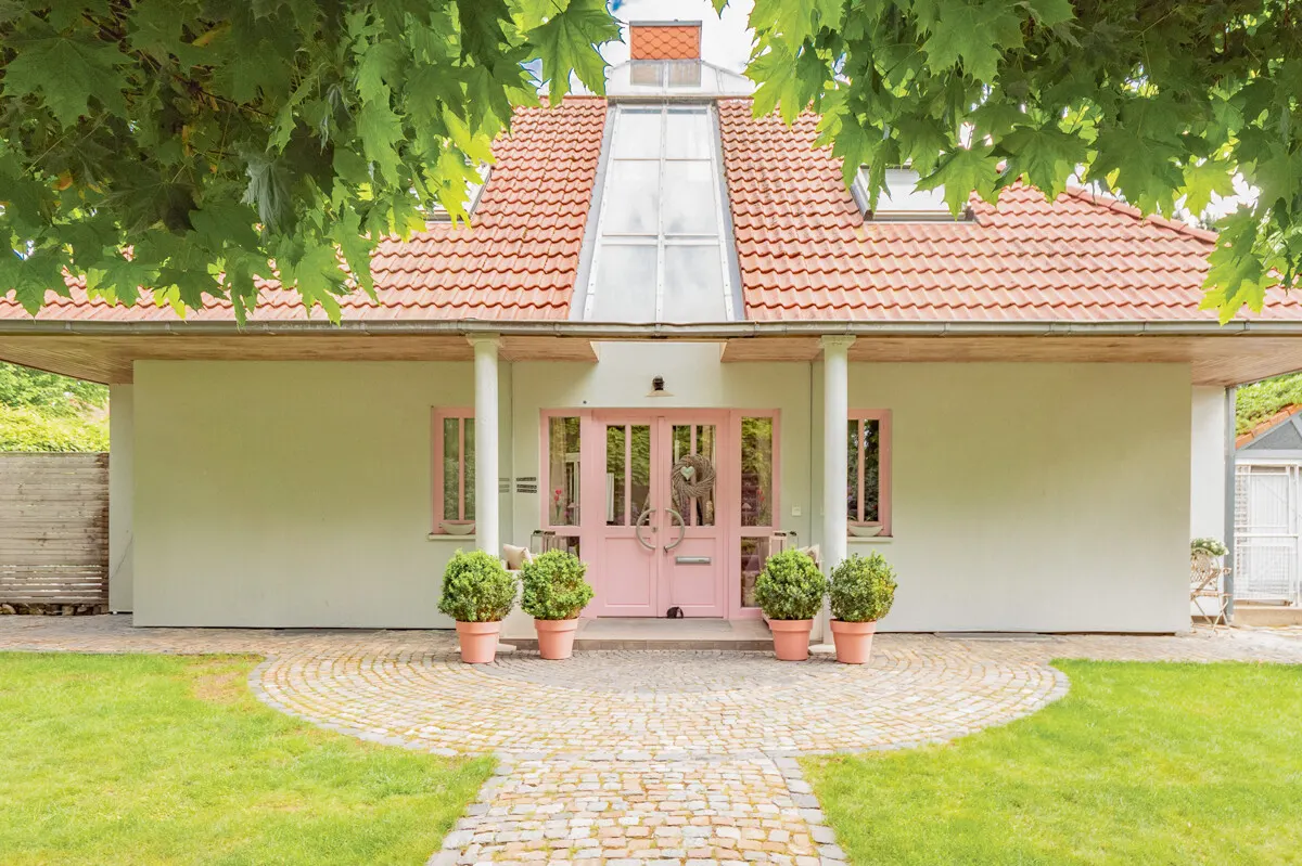 Altenlingen Heuberge: Einzigartiges Architektenhaus auf großzügigem Erbpachtgrundstück!