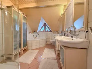 Altenlingen Heuberge: Einzigartiges Architektenhaus auf großzügigem Erbpachtgrundstück! Bild 46