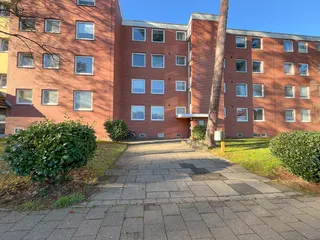 Zentrale, gepflegte und vermietete 3-Zimmer-Wohnung mit Balkon zentral in Lingen zu kaufen! Bild 2