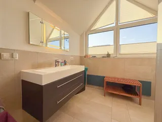 Einziehen & wohlfühlen: Junges und modernes Einfamilienhaus aus 2017 in familienfreundlichem Neubaugebiet in Lünne! Bild 22