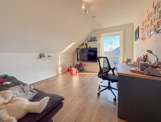 Einziehen & wohlfühlen: Junges und modernes Einfamilienhaus aus 2017 in familienfreundlichem Neubaugebiet in Lünne! Bild 29