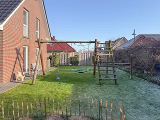 Einziehen & wohlfühlen: Junges und modernes Einfamilienhaus aus 2017 in familienfreundlichem Neubaugebiet in Lünne! Bild 2
