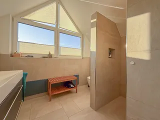 Einziehen & wohlfühlen: Junges und modernes Einfamilienhaus aus 2017 in familienfreundlichem Neubaugebiet in Lünne! Bild 24