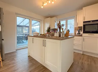 Einziehen & wohlfühlen: Junges und modernes Einfamilienhaus aus 2017 in familienfreundlichem Neubaugebiet in Lünne! Bild 18