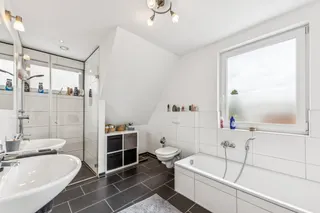 Kompakt, modern, energieeffizient: Junges Einfamilienhaus mit 3 Schlafzimmern zu kaufen! Baujahr 2015 Bild 16