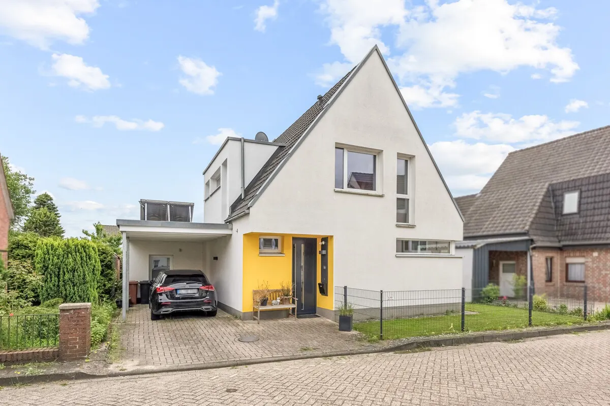 Kompakt, modern, energieeffizient: Junges Einfamilienhaus mit 3 Schlafzimmern zu kaufen! Baujahr 2015