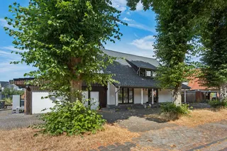 Einziehen statt bauen – saniertes Einfamilienhaus auf großzügigem Grundstück in Lingen (Ems)! Bild 2