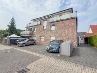 Zentraler geht es nicht: Junge und energieeffiziente Erdgeschosswohnung  fußläufig zur Innenstadt! Bild 2