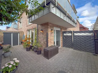 Zentraler geht es nicht: Junge und energieeffiziente Erdgeschosswohnung  fußläufig zur Innenstadt! Bild 1
