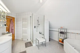 Ein Zuhause zum Wohlfühlen - top gepflegte Doppelhaushälfte in Lingen Gauerbach! Bild 20