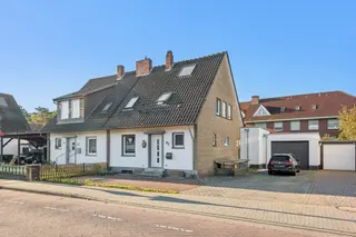 Alt trifft Neu: Doppelhaushälfte mit modernem Anbau und viel Potential zu verkaufen! Bild 2