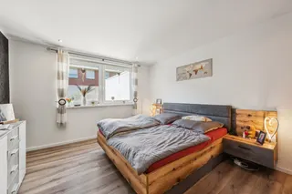 Alt trifft Neu: Doppelhaushälfte mit modernem Anbau und viel Potential zu verkaufen! Bild 14