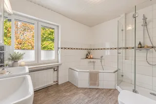 Wohnen in Bestlage: Großzügige und exklusive DHH mit Einliegerwohnung und idyllischem Garten in einzigartiger Innenstadtlage! Bild 21