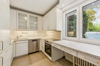 Wohnen in Bestlage: Großzügige und exklusive DHH mit Einliegerwohnung und idyllischem Garten in einzigartiger Innenstadtlage! Bild 16