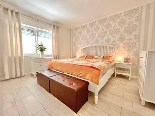 Bungalow der Extraklasse:Bj 2014, Garage, neue Einbauküche, Fußbodenhzg., 2 Bäder, Wintergarten uvm. Bild 31