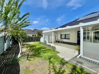 Bungalow der Extraklasse:Bj 2014, Garage, neue Einbauküche, Fußbodenhzg., 2 Bäder, Wintergarten uvm. Bild 14
