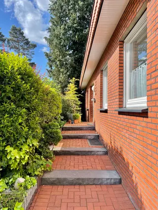 Raus in die Natur: Modernisierter Flachdachbungalow mit Garage in ruhiger Wohnlage von Lingen - Schepsdorf! Bild 4