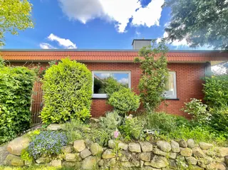 Raus in die Natur: Modernisierter Flachdachbungalow mit Garage in ruhiger Wohnlage von Lingen - Schepsdorf! Bild 10