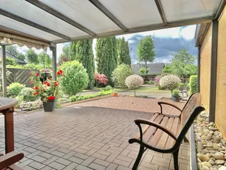 Bungalow mit Vollkeller, Garage u. Carport auf 1.176 qm sonnigem Grundstück mit parkähnlichem Garten in Lingen - Gauerbach! Bild 9
