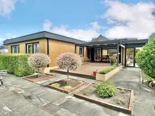 Bungalow mit Vollkeller, Garage u. Carport auf 1.176 qm sonnigem Grundstück mit parkähnlichem Garten in Lingen - Gauerbach! Bild 4