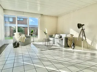 Provisionsfrei!! Architektonisch eindrucksvolles Einfamilienhaus / Reihenendhaus mit Garten, Sommergarten, Garage u. Teilkeller im Zentrum von Lingen! Bild 12
