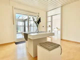 Provisionsfrei!! Architektonisch eindrucksvolles Einfamilienhaus / Reihenendhaus mit Garten, Sommergarten, Garage u. Teilkeller im Zentrum von Lingen! Bild 8