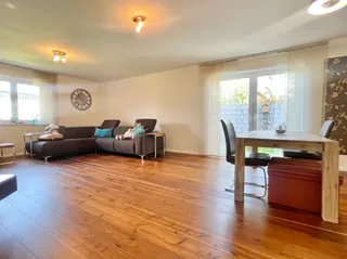 Hier bleiben keine Wünsche offen: Hochwertiges Einfamilienhaus mit Doppelgarage, Fußbodenheizung, Kamin, elektr. Rollläden uvm.! Bild 22