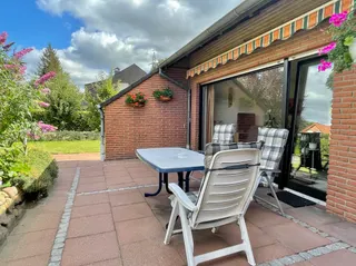 Haus am See: Großzügiges Einfamilienhaus mit idyllischem Garten und der Möglichkeit ebenerdig zu wohnen! Bild 12