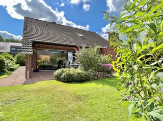 Haus am See: Großzügiges Einfamilienhaus mit idyllischem Garten und der Möglichkeit ebenerdig zu wohnen! Bild 4