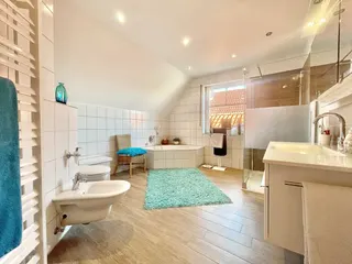 Einziehen und Wohlfühlen: Gepflegtes Einfamilienhaus mit bis zu 5 Schlafzimmern in ruhiger Wohnlage von Lingen - Brögbern! Bild 29