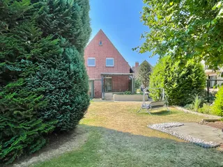 Raus ins Grüne: Gemütliches Einfamilienhaus auf großzügigem Grundstück im Strootgebiet von Lingen zu verkaufen! Bild 2