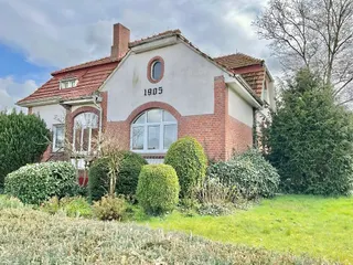 Absolute Rarität: Historisches und großzügiges Wohnhaus mit zwei Gewerbehallen zu verkaufen! Fördergelder möglich! Bild 11