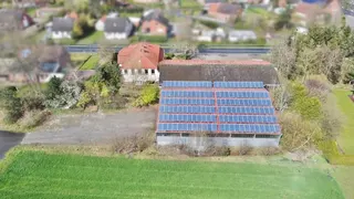 Absolute Rarität: Historisches und großzügiges Wohnhaus mit zwei Gewerbehallen zu verkaufen! Fördergelder möglich! Bild 4
