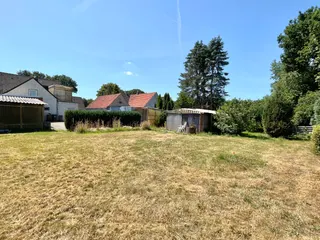 Gepflegtes Ein- bis Zweifamilienhaus mit diversen Garagen und Werkstätten zu verkaufen! Bild 14