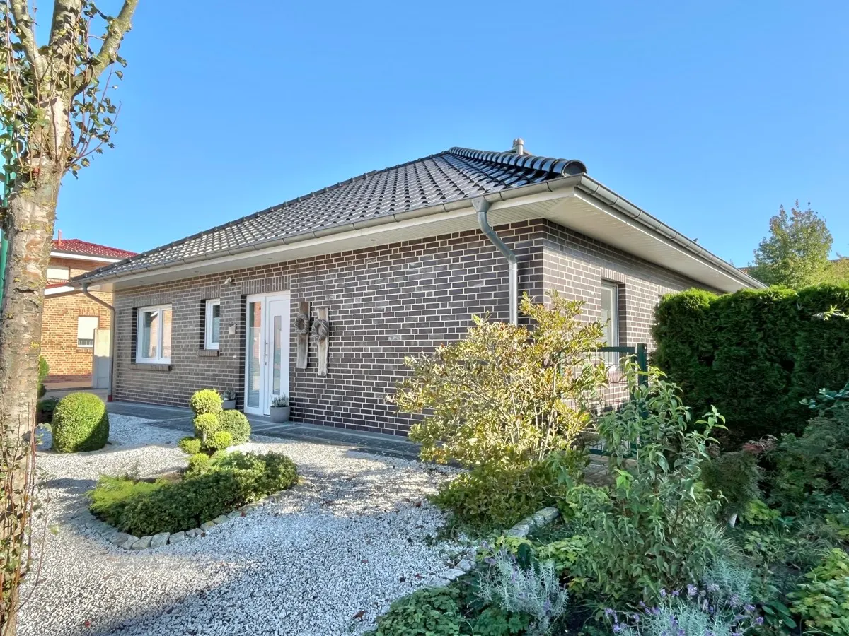 Ebenerdig und energieeffizient in die Zukunft: Junger und gepflegter Bungalow mit Carport in ruhiger Neubausiedlung von Thuine zu verkaufen!