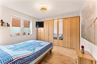Alles auf einer Ebene: Neuwertiger und gepflegter Bungalow mit vielen Highlights und Platz für Ihr Wohnmobil zu verkaufen! Bild 10
