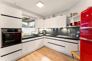 Alles auf einer Ebene: Neuwertiger und gepflegter Bungalow mit vielen Highlights und Platz für Ihr Wohnmobil zu verkaufen! Bild 5