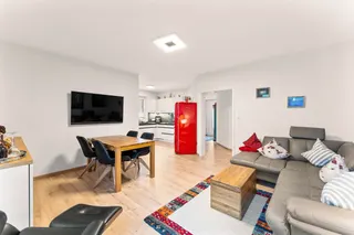 Alles auf einer Ebene: Neuwertiger und gepflegter Bungalow mit vielen Highlights und Platz für Ihr Wohnmobil zu verkaufen! Bild 4