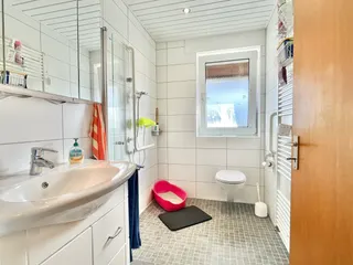 Ob als 3-Familienhaus, Kapitalanlage oder Baugrundstück - hier ist alles möglich! Zwei Wohnhäuser auf großem Grundstück in Lingen Damaschke! Bild 17