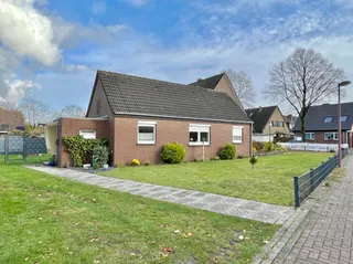 Ob als 3-Familienhaus, Kapitalanlage oder Baugrundstück - hier ist alles möglich! Zwei Wohnhäuser auf großem Grundstück in Lingen Damaschke! Bild 7