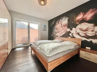 Energiesparwunder und ebenerdiges Wohnen: Hochwertiger Neubau Bungalow mit Photovoltaik-Anlage und Solar! Bild 29